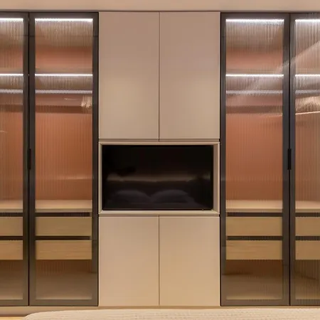 Inn, New Bazaar Apartment