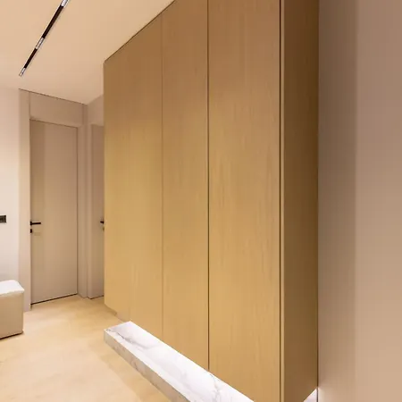 Inn, New Bazaar 地拉那