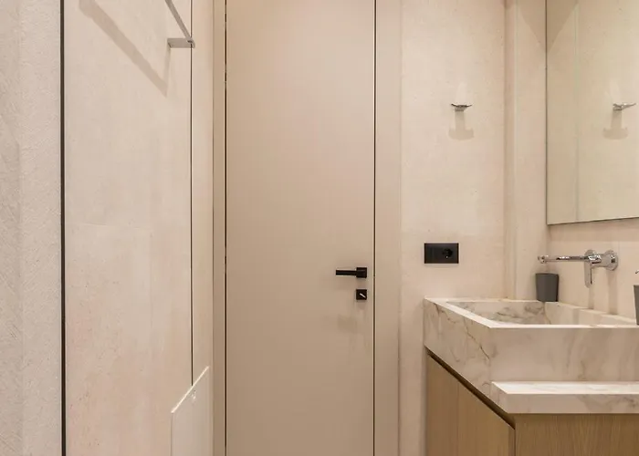 Inn, New Bazaar Apartamento *