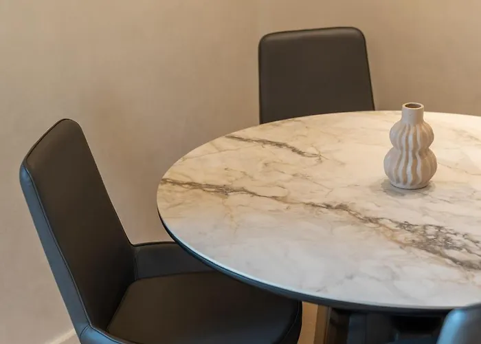 Inn, New Bazaar Apartamento