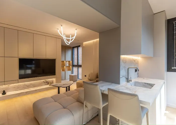 Inn, New Bazaar Tirana